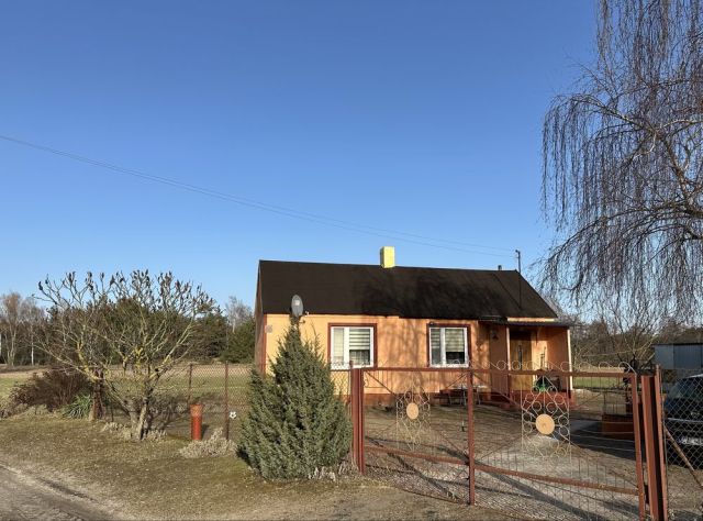 dom wolnostojący, 1 pokój Kolonia Straszewska. Zdjęcie 1