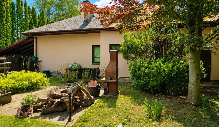 dom wolnostojący, 4 pokoje Granica, ul. Warszawska