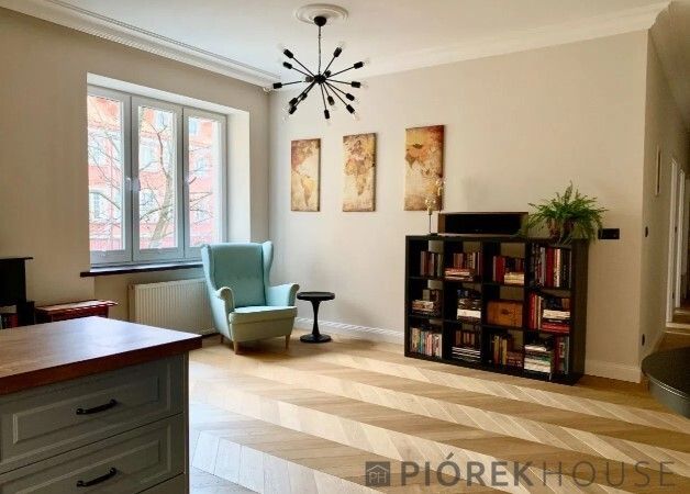 Mieszkanie 3-pokojowe Warszawa Śródmieście, ul. Podwale