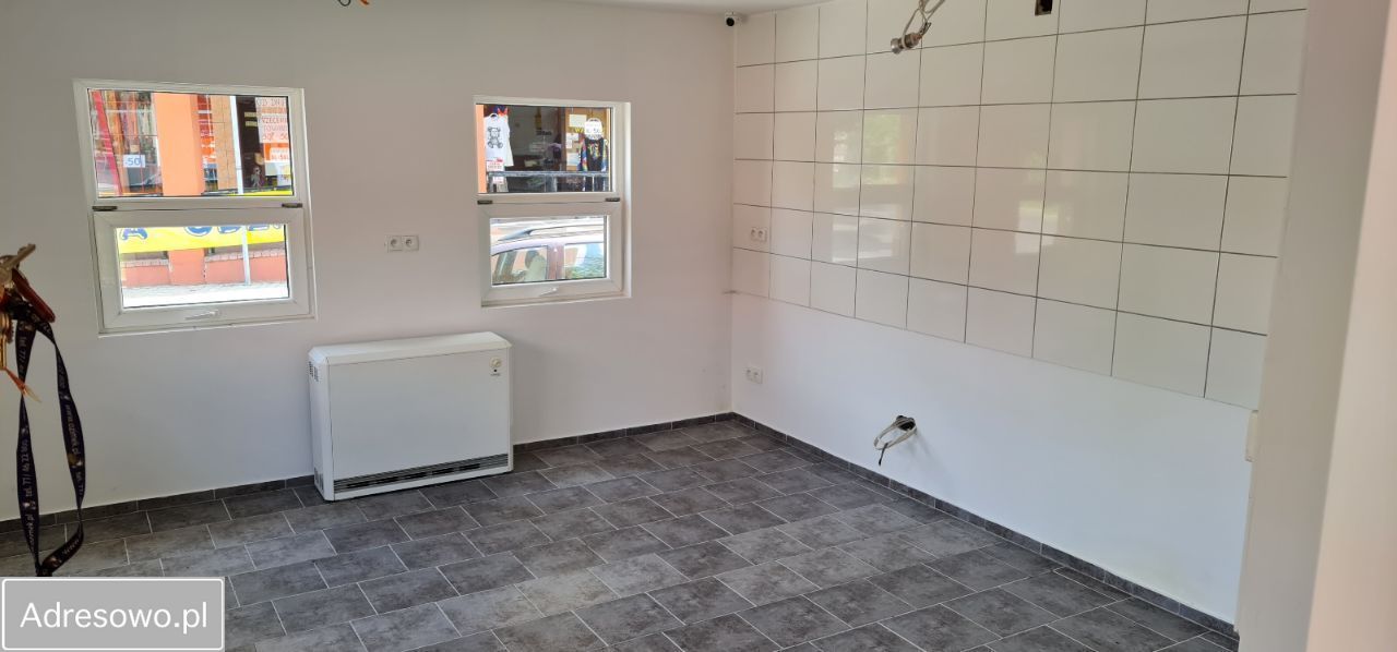 Lokal Strzelce Opolskie, ul. Jarosława Dąbrowskiego. Zdjęcie 3