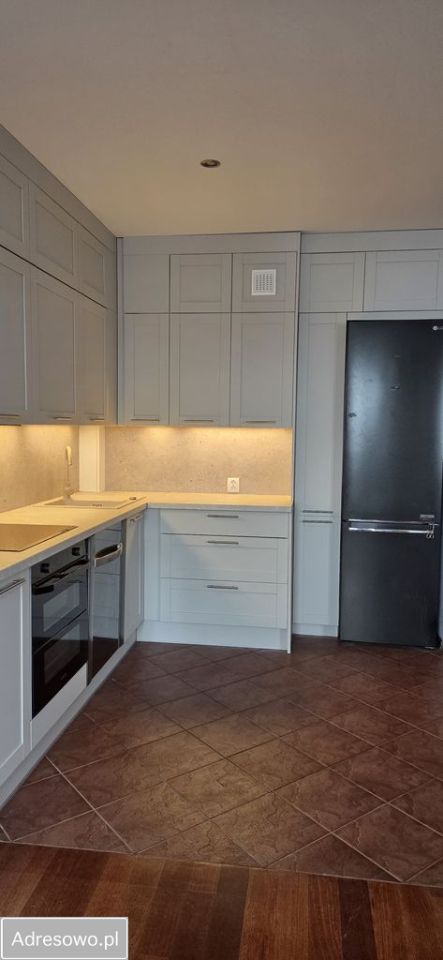 Mieszkanie 3-pokojowe Warszawa Siekierki, ul. Bartycka. Zdjęcie 2