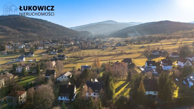 dom wolnostojący, 15 pokoi Jeleśnia. Zdjęcie 33