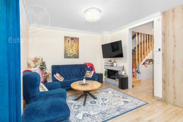 bliźniak, 4 pokoje Dobrzykowice, ul. Polna. Zdjęcie 1