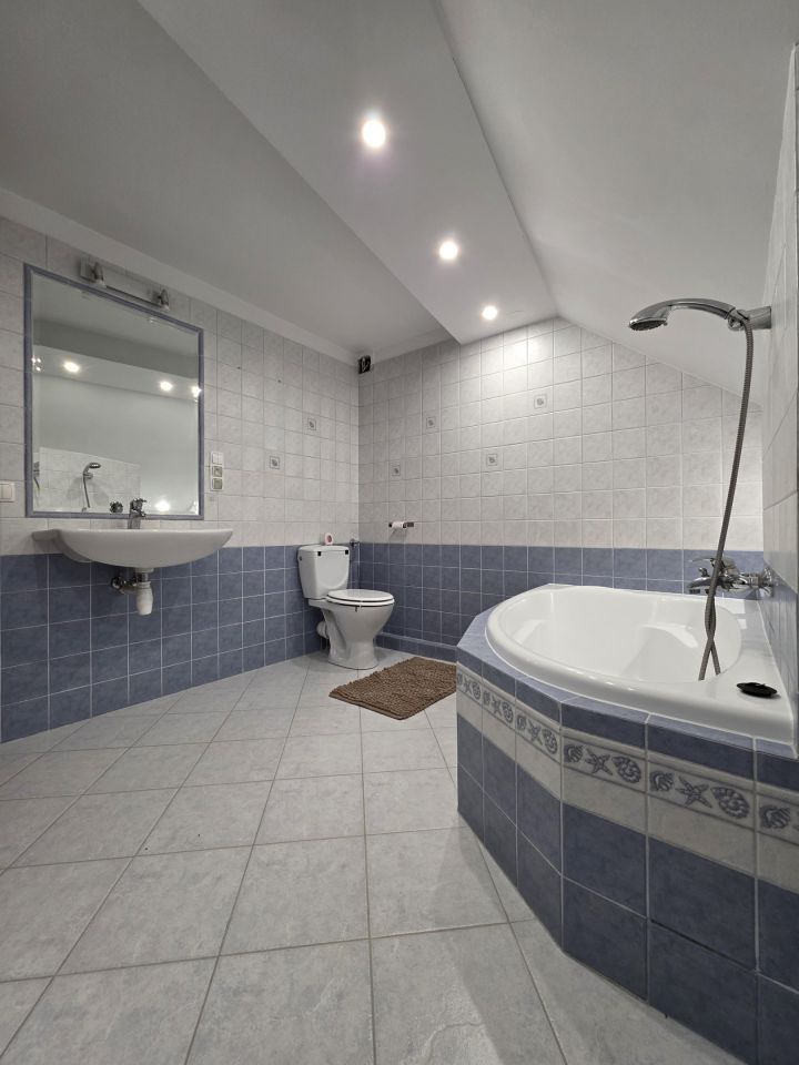 Mieszkanie 6-pokojowe Kraków Prądnik Czerwony, ul. Pilotów. Zdjęcie 3