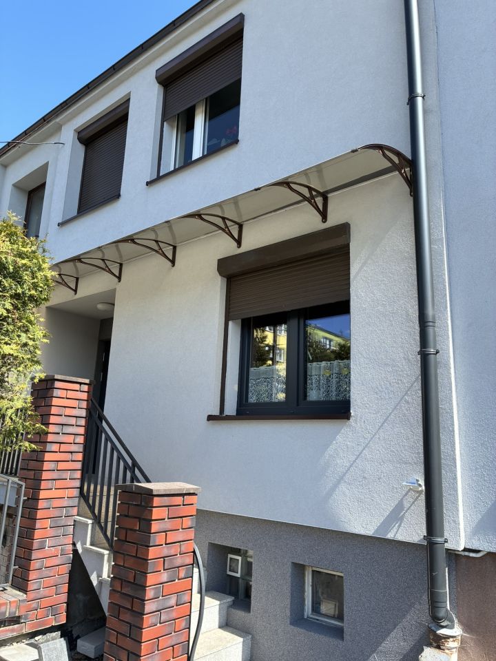 dom szeregowy, 4 pokoje Pabianice Piaski, Piaski. Zdjęcie 1