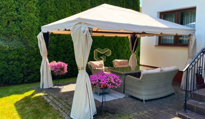 dom wolnostojący, 5 pokoi Warszawa Targówek, ul. Ostródzka