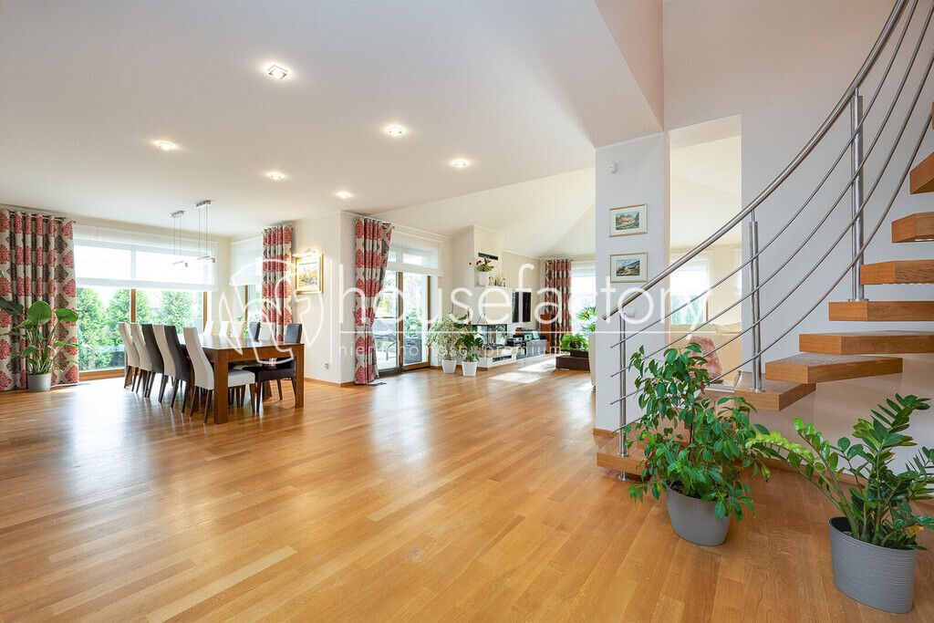 dom wolnostojący, 5 pokoi Zgierz. Zdjęcie 5