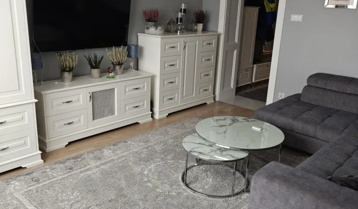 Mieszkanie 3-pokojowe Łomża, Dworna