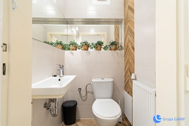 Biuro Kraków Półwsie Zwierzynieckie, ul. Władysława Syrokomli. Zdjęcie 11