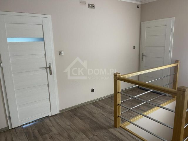 dom wolnostojący, 6 pokoi Malkowice. Zdjęcie 14