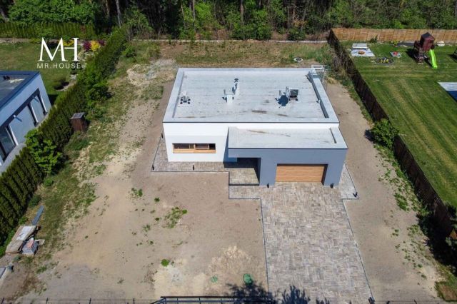dom wolnostojący, 3 pokoje Kania Góra. Zdjęcie 12