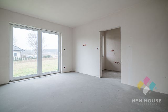 dom wolnostojący, 4 pokoje Smolajny. Zdjęcie 9