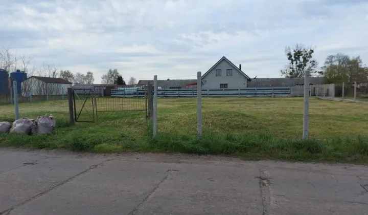 Działka budowlana Komarowo