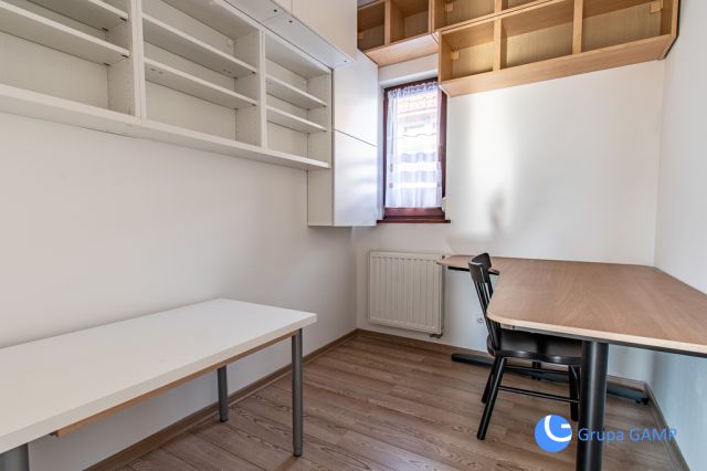 dom wolnostojący, 6 pokoi Zielonki, ul. Kwiatów Polnych. Zdjęcie 5