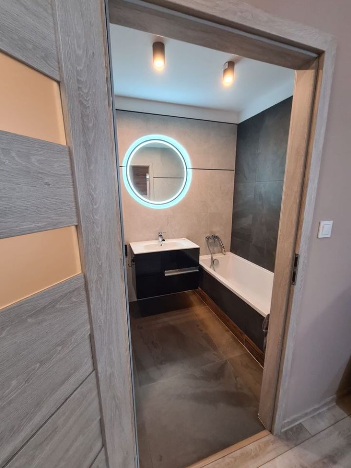 Mieszkanie 3-pokojowe Dzierżoniów. Zdjęcie 3