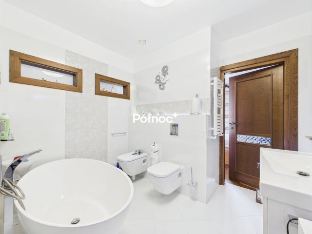 dom wolnostojący, 12 pokoi Warkały, ul. Poziomkowa. Zdjęcie 18