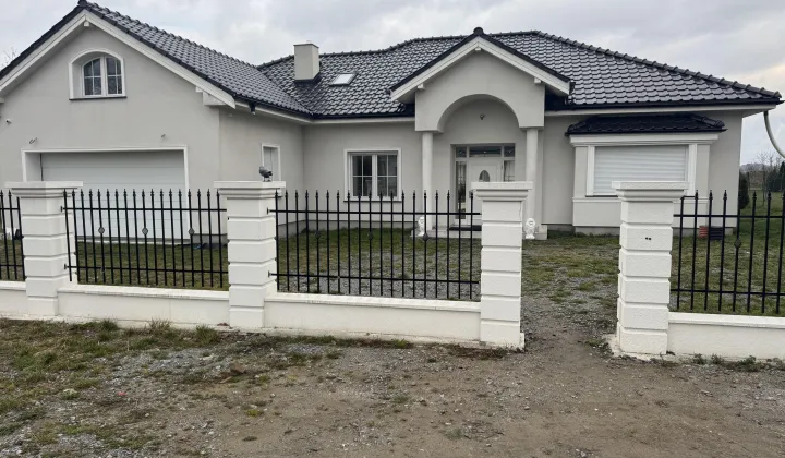dworek, 5 pokoi Pieszyce, ul. Ogrodowa