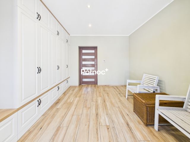 dom wolnostojący, 6 pokoi Warkałki. Zdjęcie 2