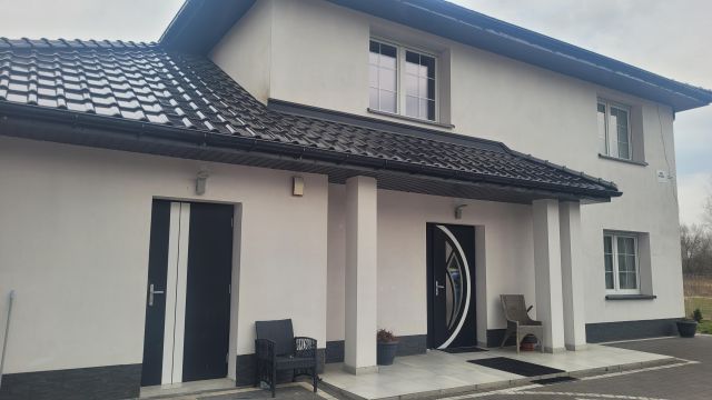 dom wolnostojący, 7 pokoi Ozorowice, ul. Pęgowska. Zdjęcie 1