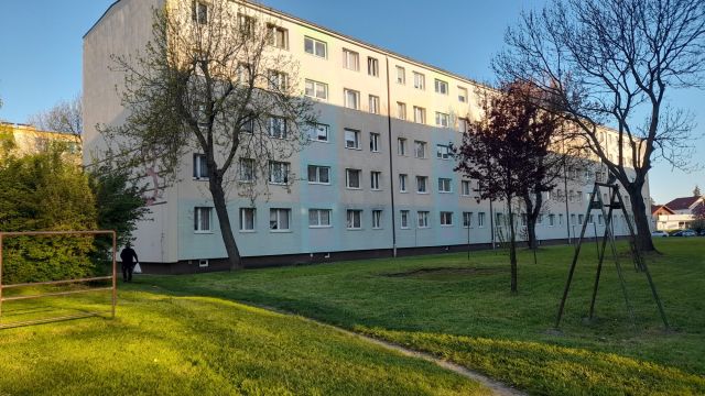 Mieszkanie 2-pokojowe Jelenia Góra Zabobrze, ul. Karola Szymanowskiego. Zdjęcie 1