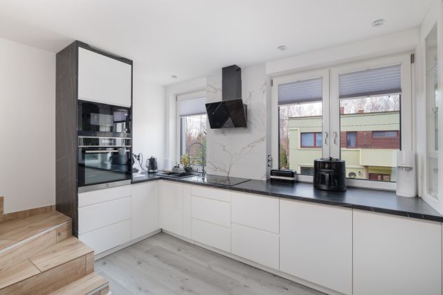 dom szeregowy, 4 pokoje Marki, ul. Borówkowa. Zdjęcie 9