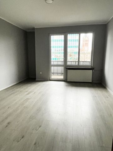 Mieszkanie 3-pokojowe Olsztyn Śródmieście, ul. Dąbrowszczaków. Zdjęcie 1