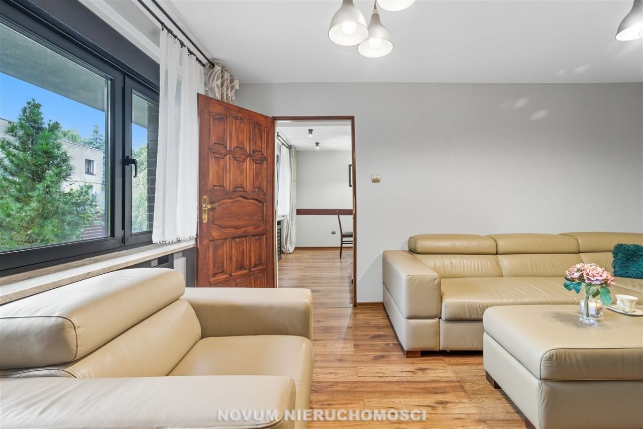 dom wolnostojący, 6 pokoi Tarnowskie Góry. Zdjęcie 15