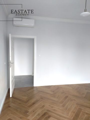 Biuro Warszawa, pl. Konstytucji. Zdjęcie 7