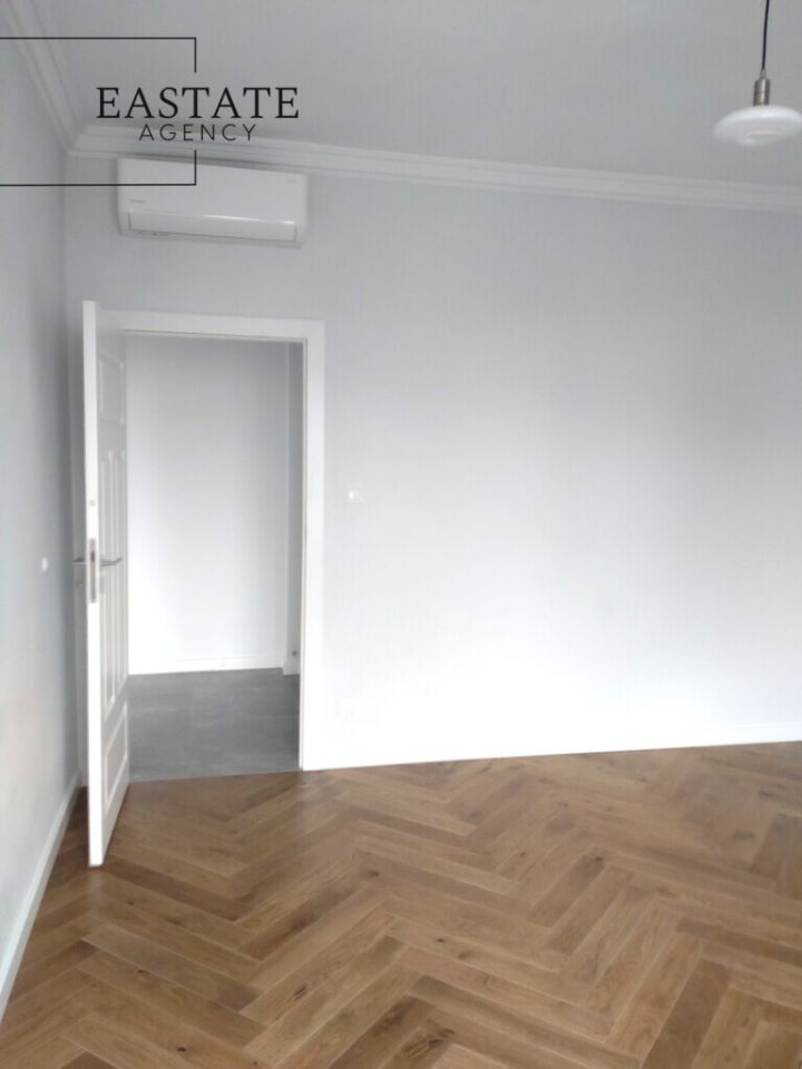 Biuro Warszawa, pl. Konstytucji. Zdjęcie 7