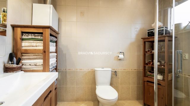 dom wolnostojący, 4 pokoje Michałowice, ul. Komora. Zdjęcie 16