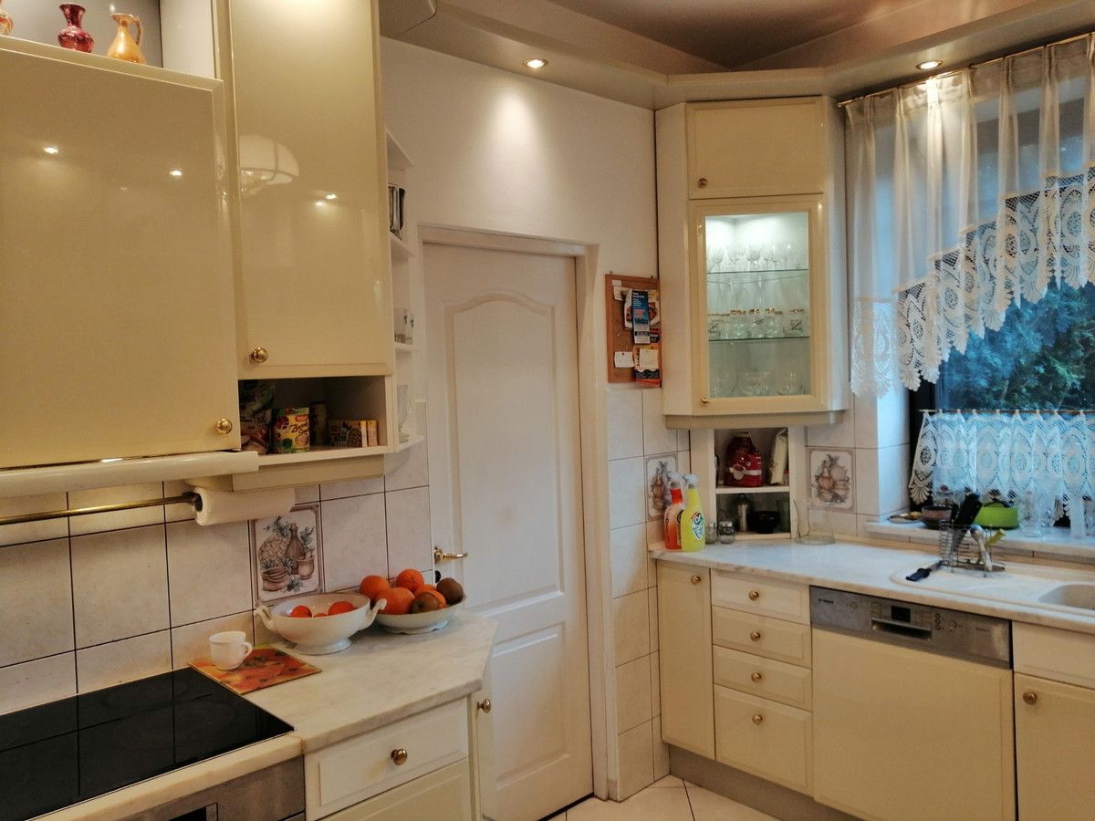 dom wolnostojący, 9 pokoi Kielce, ul. Ludomira Różyckiego. Zdjęcie 12