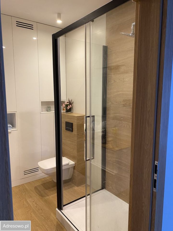 Mieszkanie 5-pokojowe Śledziejowice. Zdjęcie 3