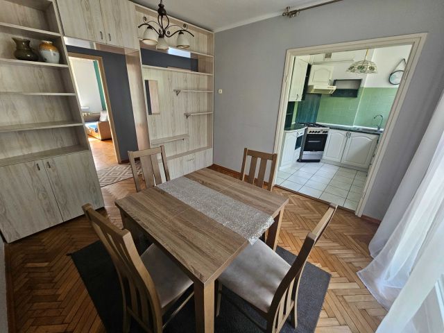 Mieszkanie 3-pokojowe Brzeźnica. Zdjęcie 1