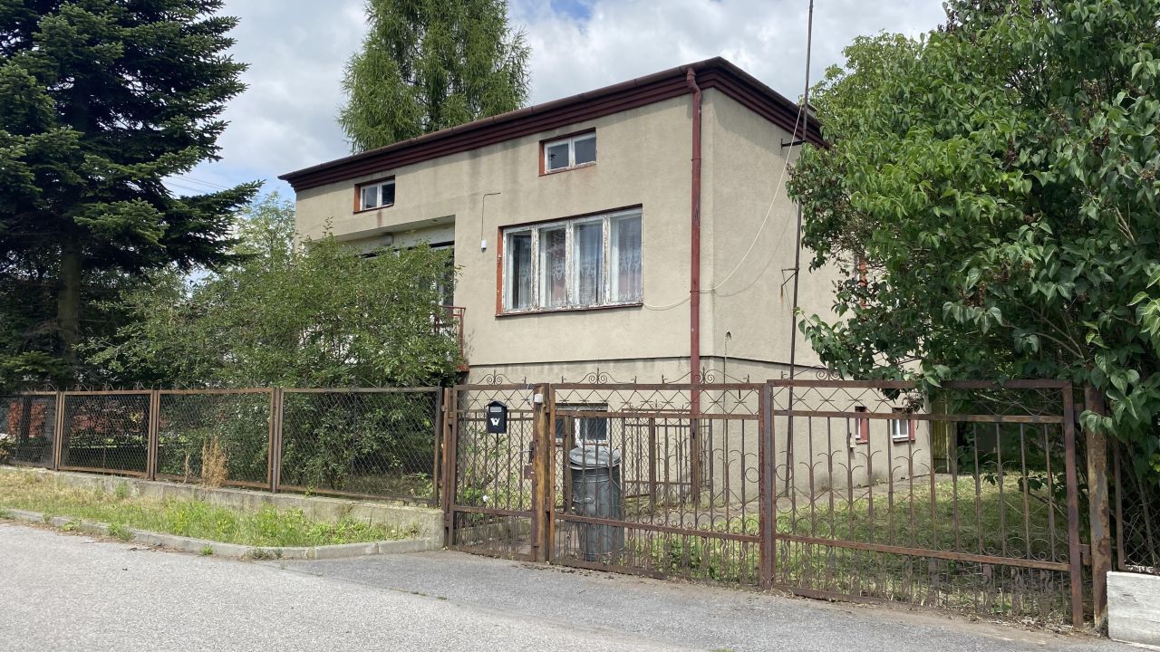 dom wolnostojący, 3 pokoje Radomsko, ul. Ciepła