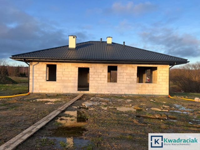 dom wolnostojący, 4 pokoje Kombornia. Zdjęcie 18