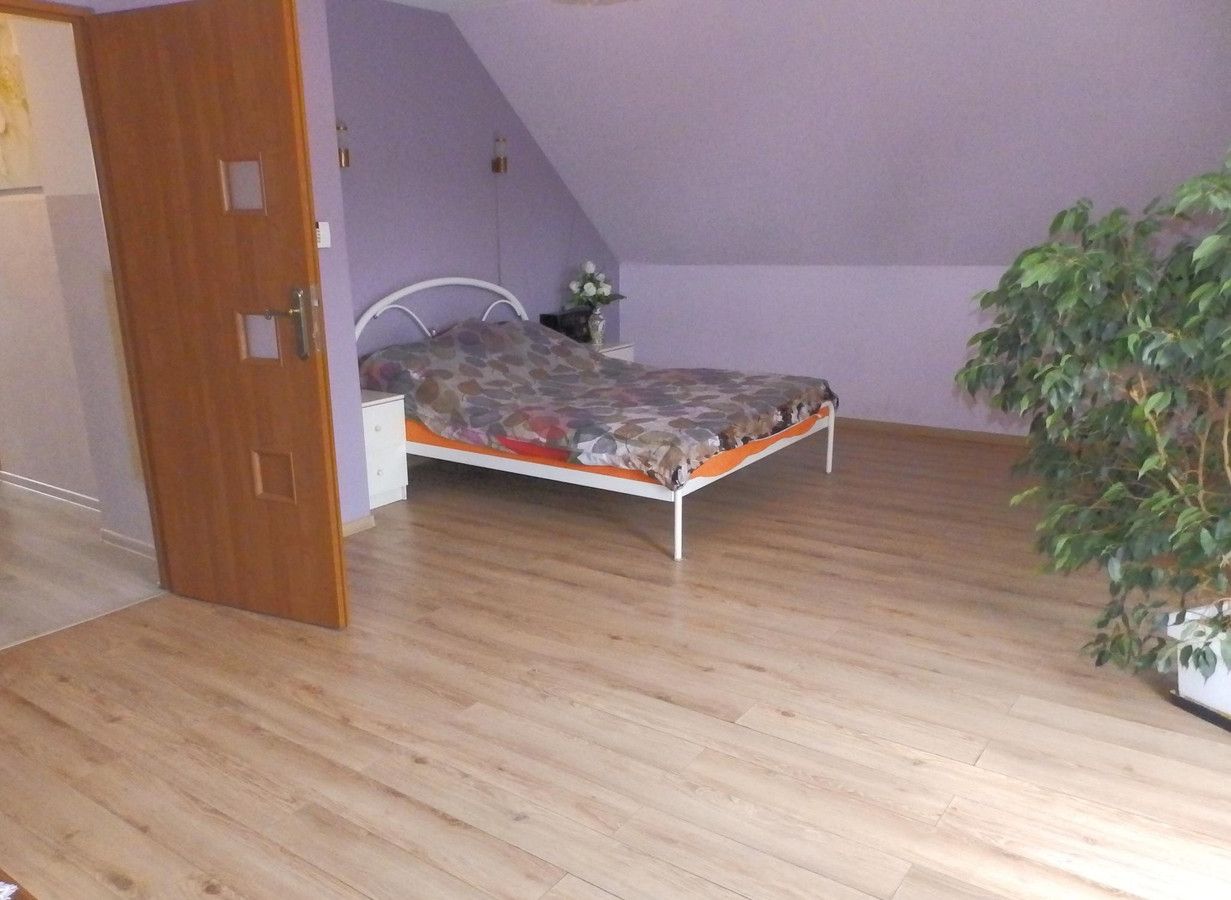 dom wolnostojący, 4 pokoje Tołów. Zdjęcie 12