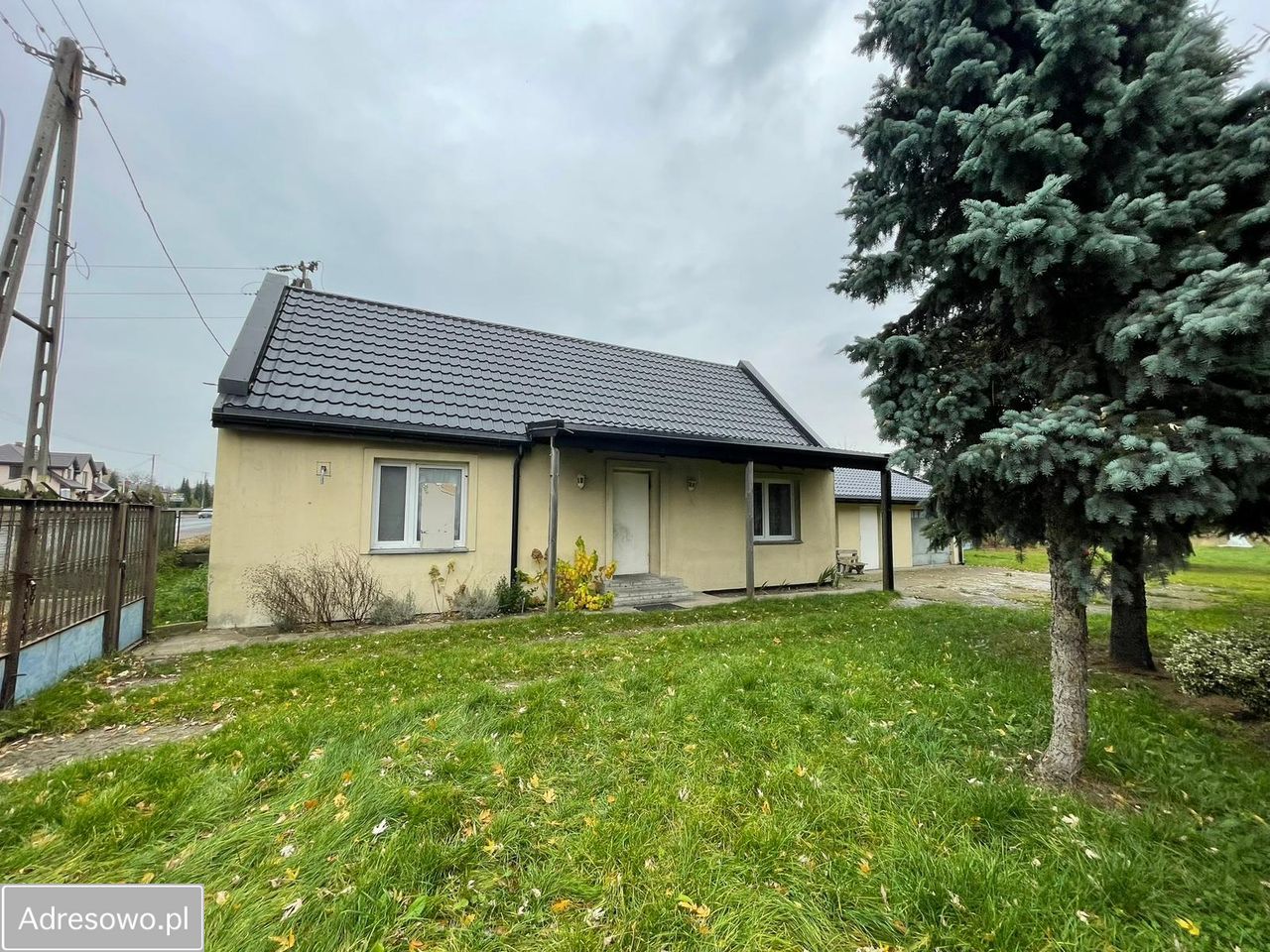 dom wolnostojący, 1 pokój Bełchatów, ul. Wojska Polskiego