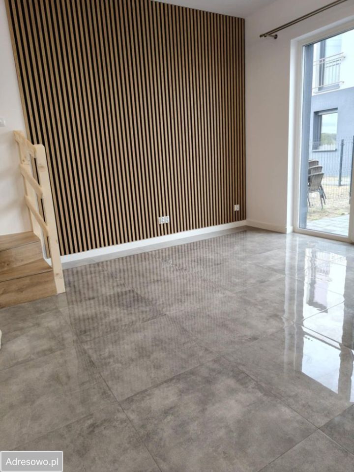 dom wolnostojący, 5 pokoi Strzebielino. Zdjęcie 2