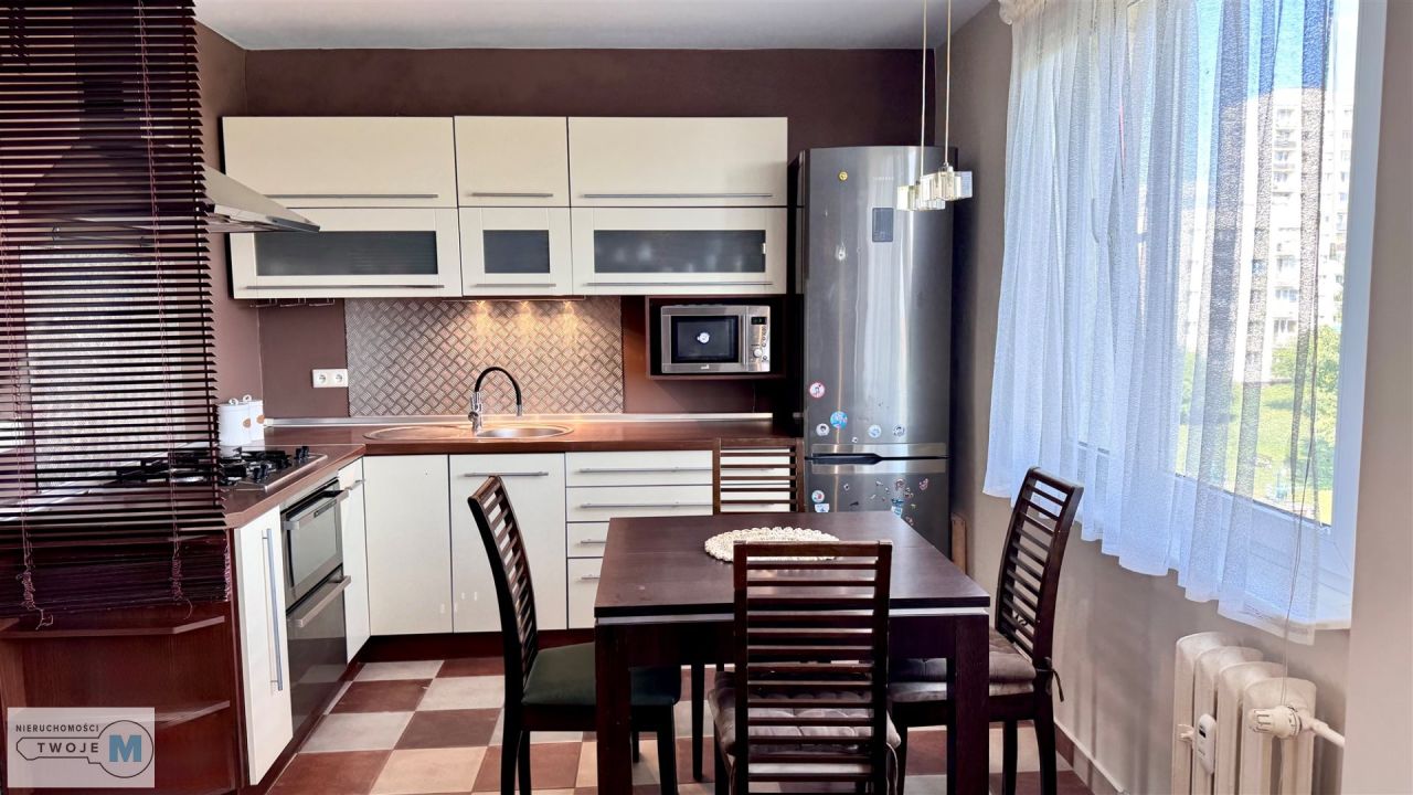 Mieszkanie 3-pokojowe Kielce. Zdjęcie 4