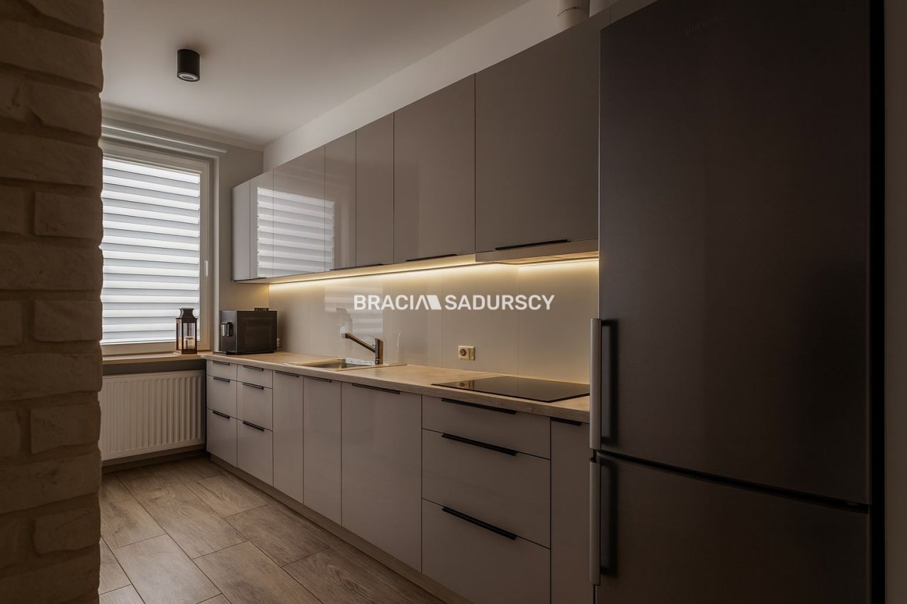 Mieszkanie 3-pokojowe Kraków Czyżyny, ul. Bolesława Orlińskiego. Zdjęcie 2