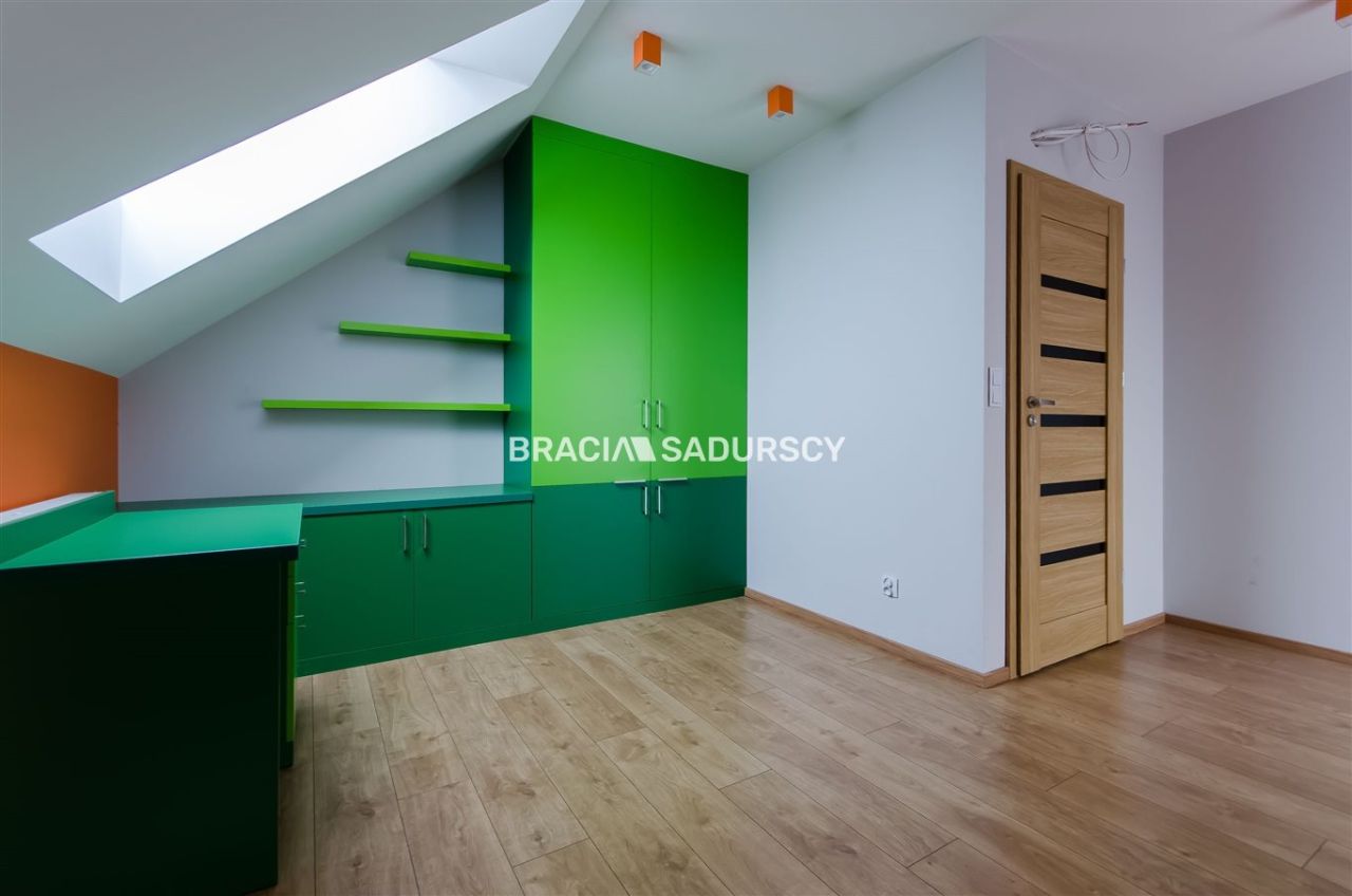 dom wolnostojący, 7 pokoi Myślenice Górne Przedmieście. Zdjęcie 20