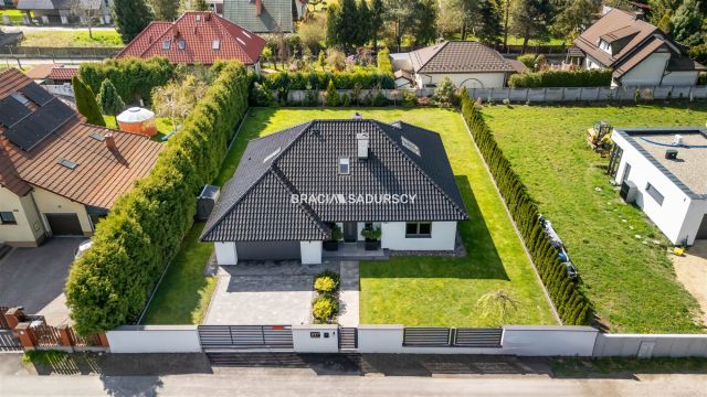 dom wolnostojący, 5 pokoi Kokotów. Zdjęcie 3