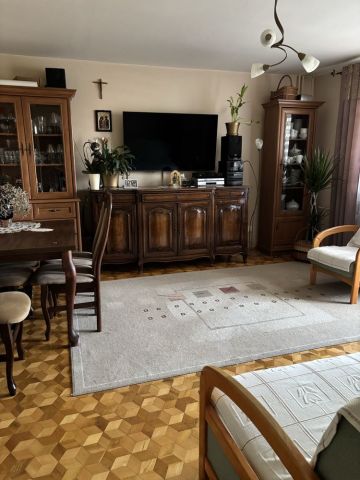 Mieszkanie 3-pokojowe Bełżyce. Zdjęcie 1