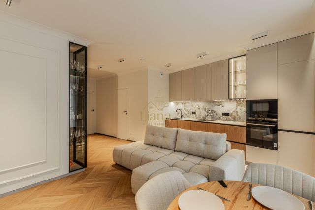 Mieszkanie 3-pokojowe Warszawa Śródmieście, ul. Prosta. Zdjęcie 4