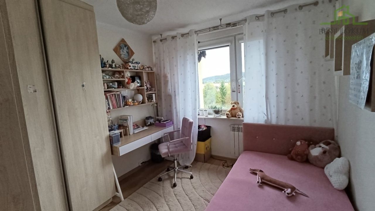 Mieszkanie 3-pokojowe Chęciny. Zdjęcie 3