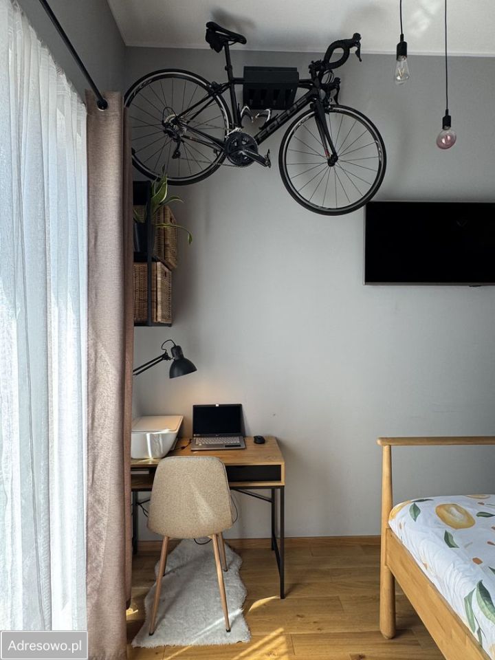 Mieszkanie 2-pokojowe Zamienie. Zdjęcie 3