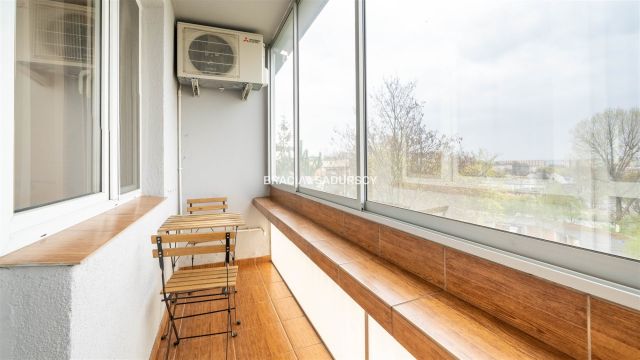 Mieszkanie 3-pokojowe Kraków Mistrzejowice, os. Tysiaclecia . Zdjęcie 7