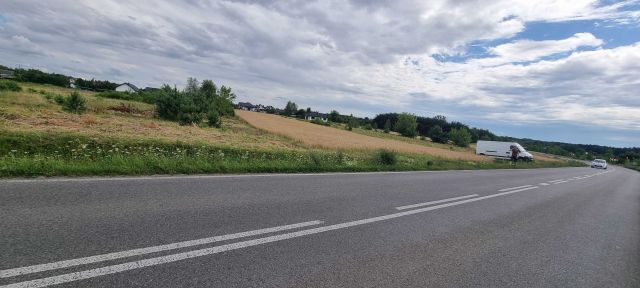 Działka budowlana Lesiów. Zdjęcie 1