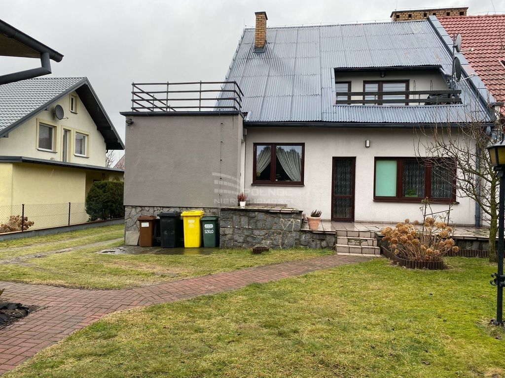 bliźniak, 7 pokoi Wieluń. Zdjęcie 1