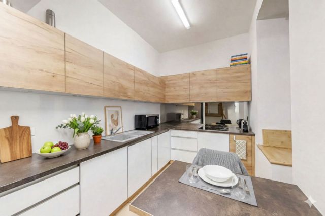 Mieszkanie 6-pokojowe Łódź Śródmieście, al. marsz. Józefa Piłsudskiego. Zdjęcie 1